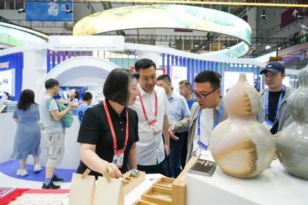 數字創意新篇 哈師大亮相深圳文博會，展示24小時夢幻展館